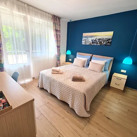 Coloured Gostinjska kuća