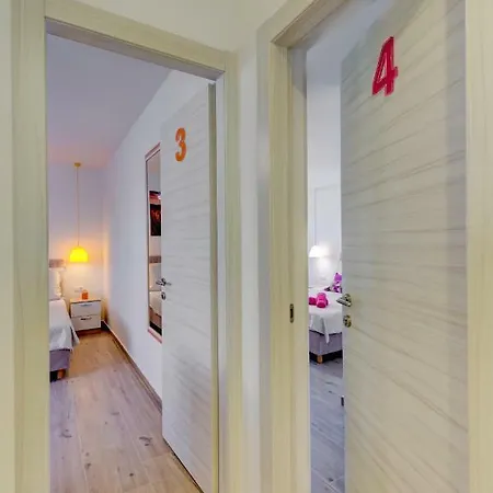 Gostinjska kuća Coloured 3*
