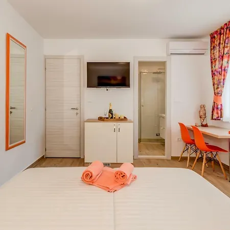 Casa de hóspedes Coloured Split