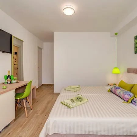 Coloured Guest house Split
