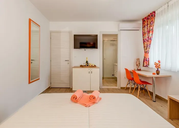 Guest house Coloured Split